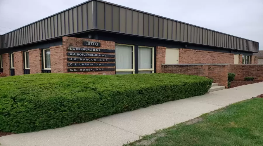 300 Hammes Avenue, Joliet, Illinois 60435, ,Commercial Sale,For Sale,Hammes,MRD11623237