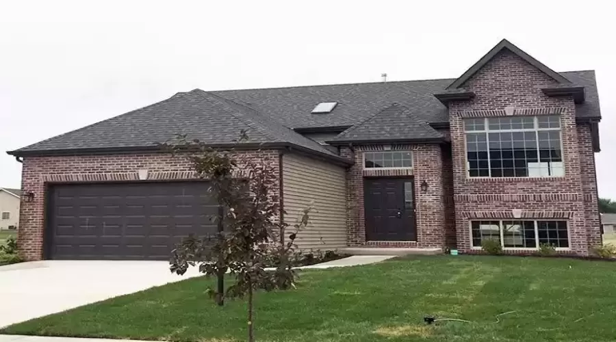 3016 84th Place, Merrillville, Indiana 46410, 4 Bedrooms Bedrooms, ,2 BathroomsBathrooms,Residential,For Sale,84th,MRD11694957