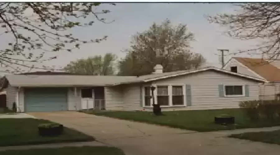 Van Buren, Merrillville, Indiana, 3 Bedrooms Bedrooms, ,2 BathroomsBathrooms,Residential,Sale,Van Buren,GNR98002766