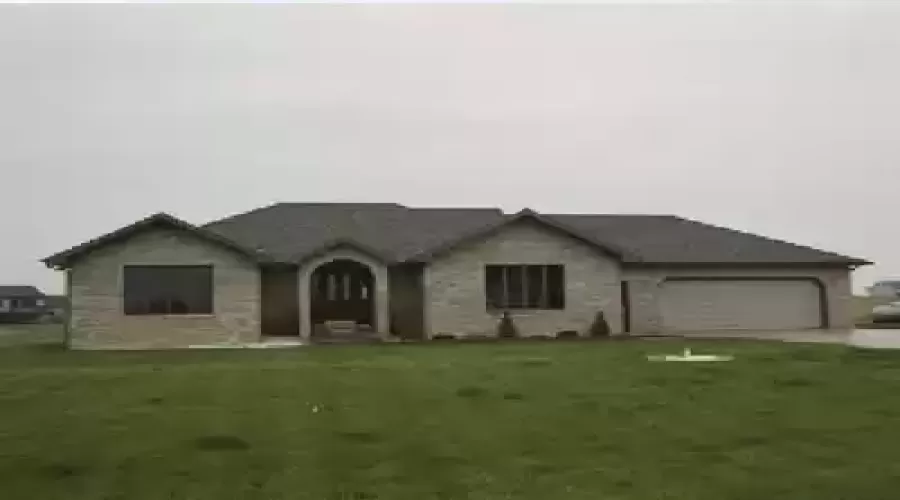 157th Place, Lowell, Indiana, 3 Bedrooms Bedrooms, ,2 BathroomsBathrooms,Residential,Sale,157th,GNR98005097