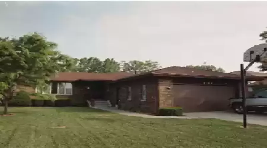 Robinhood Boulevard, Schererville, Indiana, 3 Bedrooms Bedrooms, ,2 BathroomsBathrooms,Residential,Sale,Robinhood,GNR98006338