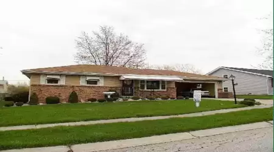 Jennings Place, Merrillville, Indiana, 3 Bedrooms Bedrooms, ,1 BathroomBathrooms,Residential,Sale,Jennings,GNR99004492