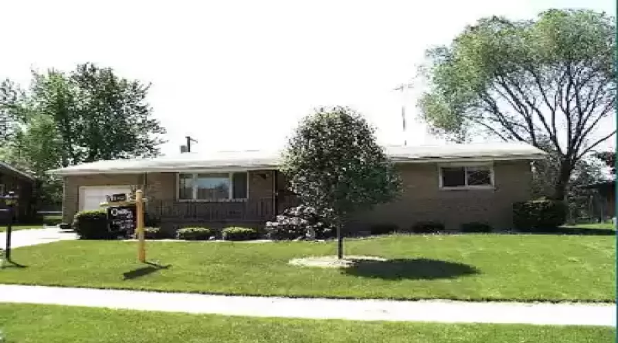 55th Avenue, Merrillville, Indiana, 3 Bedrooms Bedrooms, ,2 BathroomsBathrooms,Residential,Sale,55th,GNR99005621