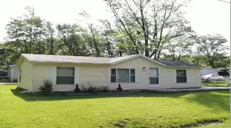 Hilltop Drive, Cedar Lake, Indiana, 3 Bedrooms Bedrooms, ,2 BathroomsBathrooms,Residential,Sale,Hilltop,GNR99005828