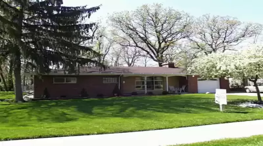 Greenwood Avenue, Crown Point, Indiana, 3 Bedrooms Bedrooms, ,2 BathroomsBathrooms,Residential,Sale,Greenwood,GNR12383