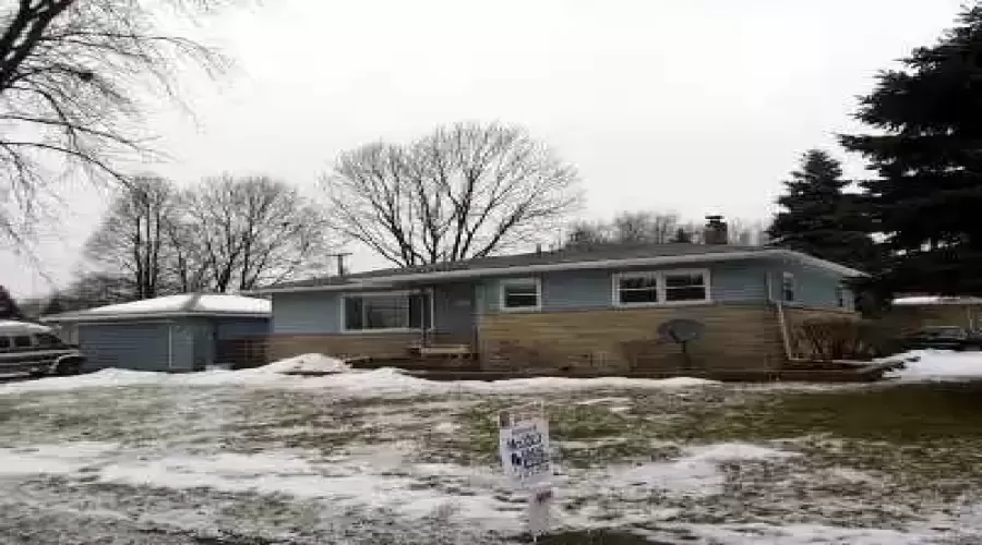 Roosevelt, Merrillville, Indiana, 4 Bedrooms Bedrooms, ,3 BathroomsBathrooms,Residential,Sale,Roosevelt,GNR29392