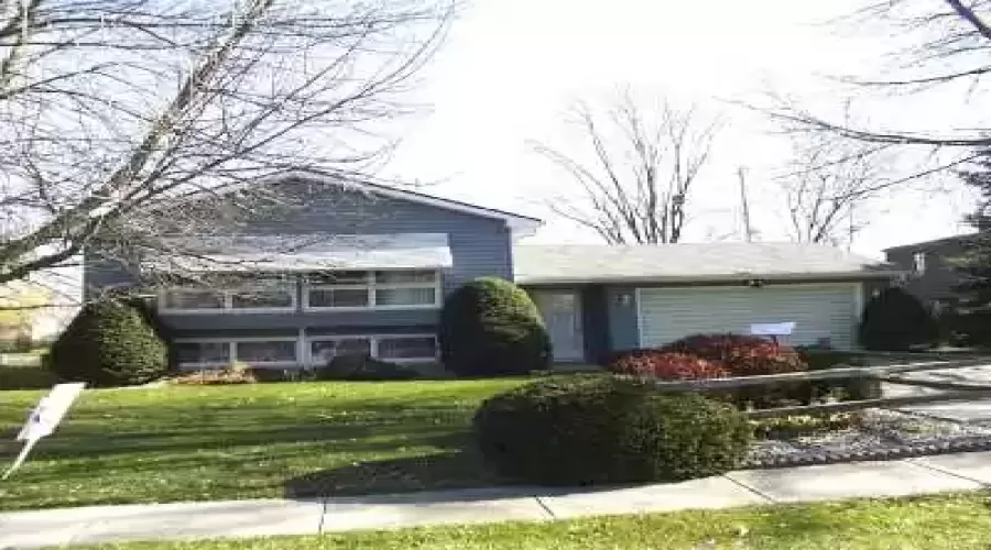 PARKWOOD DRIVE, Lowell, Indiana, 3 Bedrooms Bedrooms, ,2 BathroomsBathrooms,Residential,Sale,PARKWOOD DRIVE,GNR26010