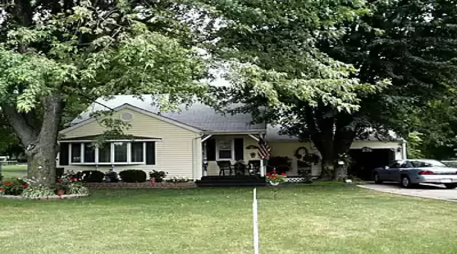 77TH Avenue, Schererville, Indiana, 3 Bedrooms Bedrooms, ,1 BathroomBathrooms,Residential,Sale,77TH,GNR42093