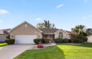 70th Avenue, Schererville, Indiana, 3 Bedrooms Bedrooms, ,2 BathroomsBathrooms,Residential,Sale,70th,GNR541473
