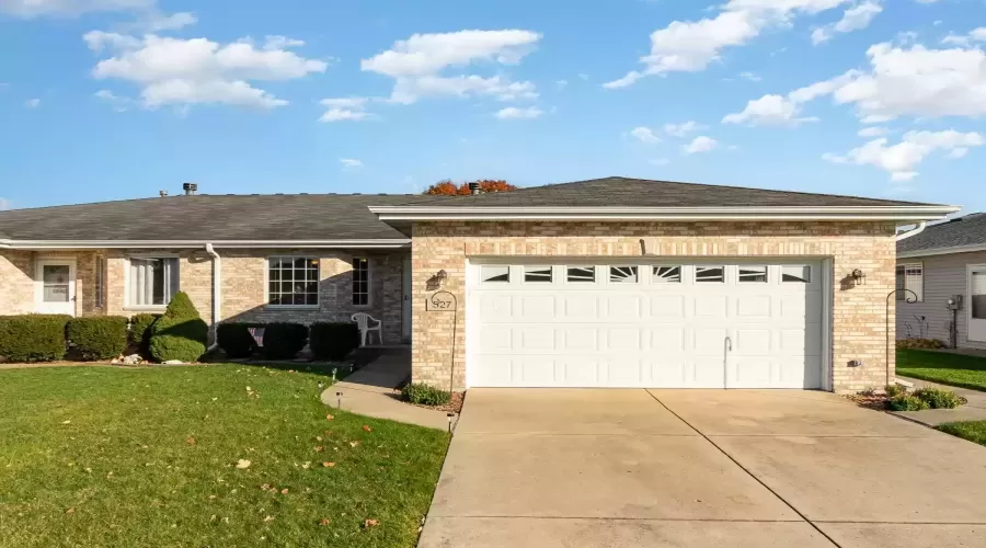 Seminary Drive, Dyer, Indiana, 3 Bedrooms Bedrooms, ,2 BathroomsBathrooms,Residential,Sale,Seminary,GNR541814