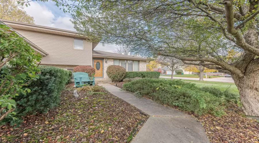 3419 Norwood Lane, New Lenox, Illinois 60451, 3 Bedrooms Bedrooms, ,2 BathroomsBathrooms,Residential,For Sale,Norwood,MRD11917677