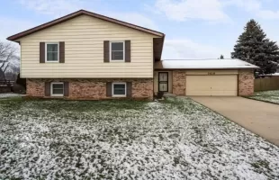 75th Avenue, Merrillville, Indiana, 4 Bedrooms Bedrooms, ,3 BathroomsBathrooms,Residential,Sale,75th,GNR543823