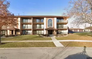 8242 160th Place, Tinley Park, Illinois 60477, 2 Bedrooms Bedrooms, ,2 BathroomsBathrooms,Residential,For Sale,160th,MRD11976117