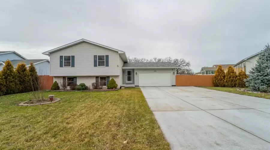 65th Lane, Merrillville, Indiana, 4 Bedrooms Bedrooms, ,2 BathroomsBathrooms,Residential,Sale,65th,GNR544946