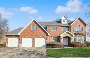 7962 Pineview Lane, Frankfort, Illinois 60423, 5 Bedrooms Bedrooms, ,5 BathroomsBathrooms,Residential,For Sale,Pineview,MRD11982982