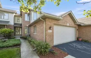 18337 Pond View Court, Tinley Park, Illinois 60477, 3 Bedrooms Bedrooms, ,4 BathroomsBathrooms,Residential,For Sale,Pond View,MRD12000998