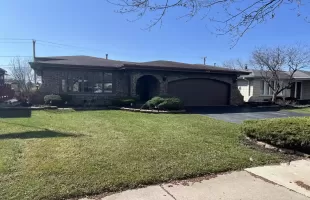 7639 174th Street, Tinley Park, Illinois 60477, 3 Bedrooms Bedrooms, ,2 BathroomsBathrooms,Residential,For Sale,174th,MRD12009500