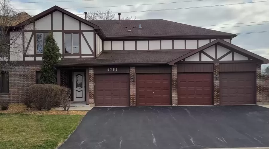 9753 Mill Drive East Drive, Palos Park, Illinois 60464, 2 Bedrooms Bedrooms, ,2 BathroomsBathrooms,Residential,For Sale,Mill Drive East,MRD12007570