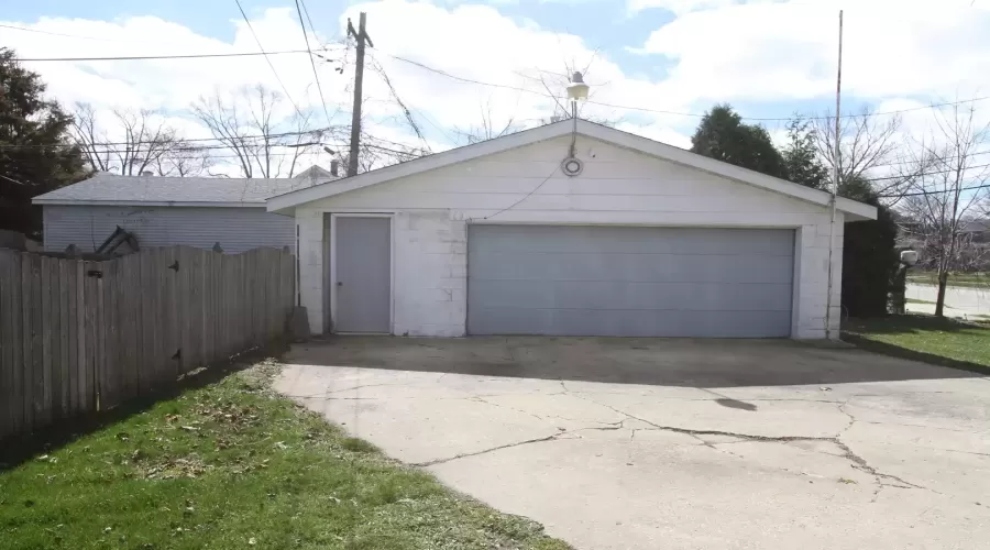 814 CAMPBELL Street, Joliet, Illinois 60435, 3 Bedrooms Bedrooms, ,1 BathroomBathrooms,Residential,For Sale,CAMPBELL,MRD12017702