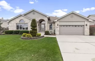 7531 Claremont Drive, Tinley Park, Illinois 60477, 3 Bedrooms Bedrooms, ,4 BathroomsBathrooms,Residential,For Sale,Claremont,MRD12018658
