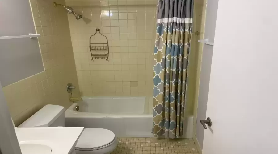 9146 140th Street, Orland Park, Illinois 60462, 1 Bedroom Bedrooms, ,1 BathroomBathrooms,Residential,For Sale,140th,MRD12039506