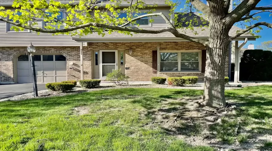 9322 WATERFORD Lane, Orland Park, Illinois 60462, 3 Bedrooms Bedrooms, ,2 BathroomsBathrooms,Residential Lease,For Rent,WATERFORD,MRD12045043