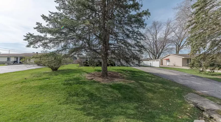 514 Old Hickory Road, New Lenox, Illinois 60451, 3 Bedrooms Bedrooms, ,1 BathroomBathrooms,Residential,For Sale,Old Hickory,MRD12049274