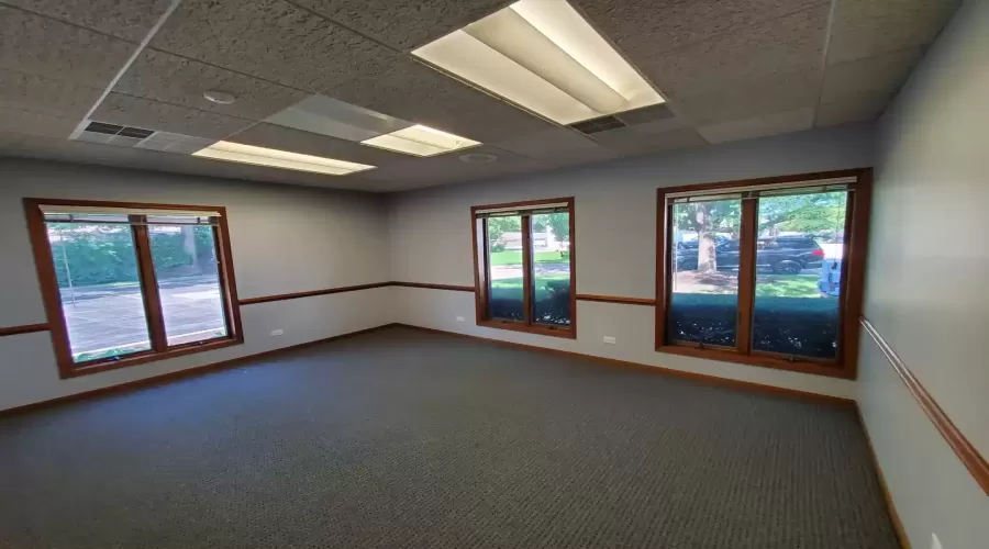 4900 Reilly Place, Lisle, Illinois 60532, ,Commercial Lease,For Rent,Reilly,MRD11924121