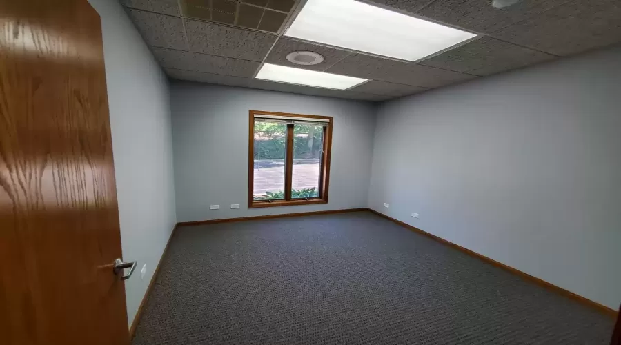 4900 Reilly Place, Lisle, Illinois 60532, ,Commercial Lease,For Rent,Reilly,MRD11924121