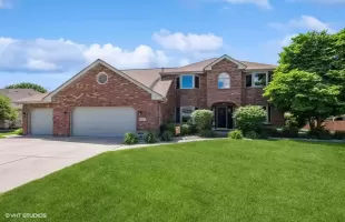 7817 Marquette Drive, Tinley Park, Illinois 60477, 5 Bedrooms Bedrooms, ,4 BathroomsBathrooms,Residential,For Sale,Marquette,MRD12080826