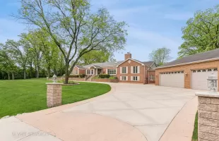 12618 PAWNEE Road, Palos Park, Illinois 60464, 3 Bedrooms Bedrooms, ,4 BathroomsBathrooms,Residential,For Sale,PAWNEE,MRD12057871