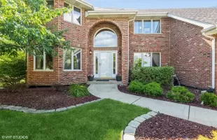 8912 Timbers Pointe Drive, Tinley Park, Illinois 60487, 5 Bedrooms Bedrooms, ,3 BathroomsBathrooms,Residential,For Sale,Timbers Pointe,MRD12085902