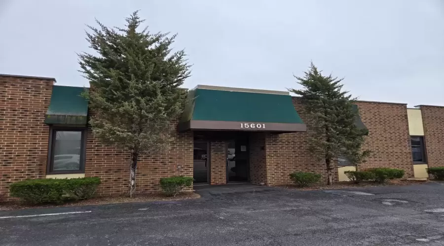 15601 Cicero Avenue, Oak Forest, Illinois 60452, ,Commercial Lease,For Rent,Cicero,MRD12111568