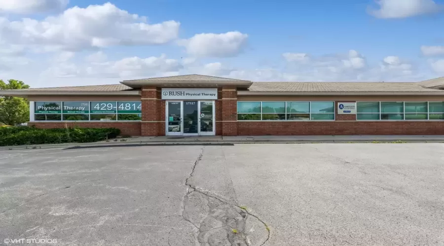 17517 80th Avenue, Tinley Park, Illinois 60477, ,Commercial Lease,For Rent,80th,MRD12114777