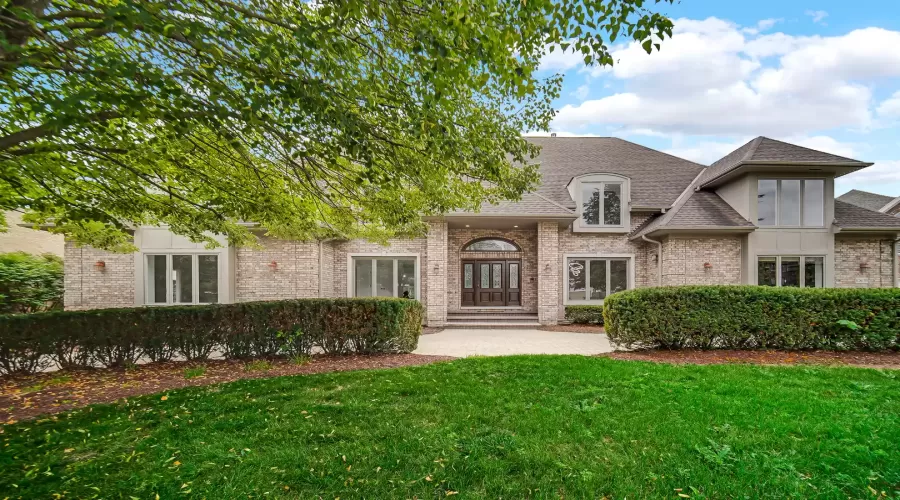 10639 Misty Hill Road, Orland Park, Illinois 60462, 5 Bedrooms Bedrooms, ,6 BathroomsBathrooms,Residential,For Sale,Misty Hill,MRD12119987