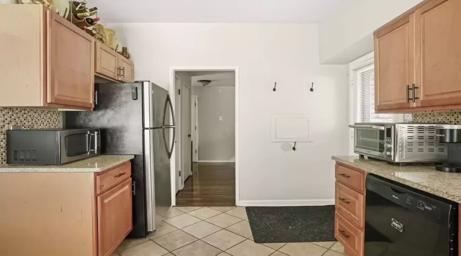 319 Sandra Lane, Chicago Heights, Illinois 60411, 3 Bedrooms Bedrooms, ,2 BathroomsBathrooms,Residential,For Sale,Sandra,MRD12122675