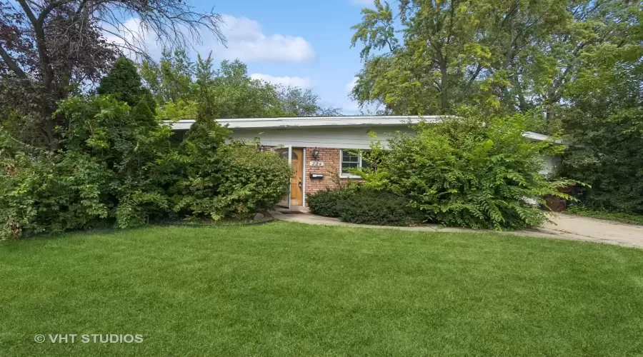 224 Shabbona Drive, Park Forest, Illinois 60466, 3 Bedrooms Bedrooms, ,2 BathroomsBathrooms,Residential,For Sale,Shabbona,MRD12125014