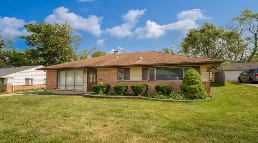 155 Shabbona Drive, Park Forest, Illinois 60466, 4 Bedrooms Bedrooms, ,2 BathroomsBathrooms,Residential,For Sale,Shabbona,MRD12123294