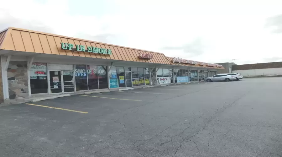 318 REPUBLIC Avenue, Joliet, Illinois 60435, ,Commercial Lease,For Rent,REPUBLIC,MRD12126609