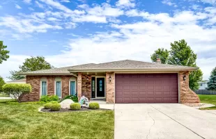 16353 Cobbler Court, Tinley Park, Illinois 60487, 3 Bedrooms Bedrooms, ,2 BathroomsBathrooms,Residential,For Sale,Cobbler,MRD12092881