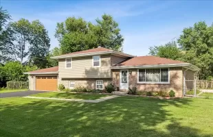 301 Connor Avenue, Lockport, Illinois 60441, 3 Bedrooms Bedrooms, ,2 BathroomsBathrooms,Residential,For Sale,Connor,MRD12136488