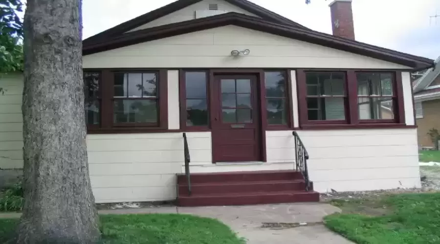 1203 Highland Avenue, Joliet, Illinois 60435, 2 Bedrooms Bedrooms, ,1 BathroomBathrooms,Residential Lease,For Rent,Highland,MRD12137239