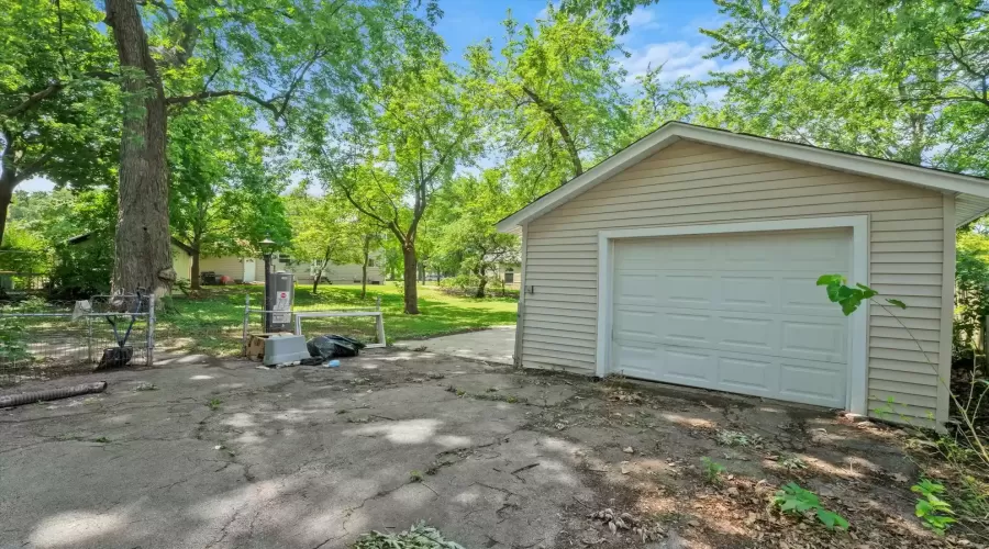 1019 Jefferson Street, Lockport, Illinois 60441, 5 Bedrooms Bedrooms, ,2 BathroomsBathrooms,Residential,For Sale,Jefferson,MRD12138645