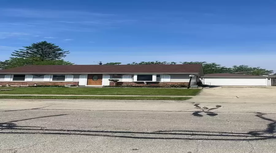 606 Belmont Drive, Romeoville, Illinois 60446, 3 Bedrooms Bedrooms, ,1 BathroomBathrooms,Residential,For Sale,Belmont,MRD12140410