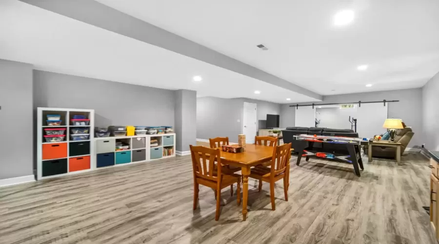 Wet Bar with Sink Area