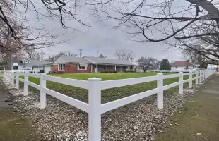 109 Smith Street, Oxford, Indiana, 3 Bedrooms Bedrooms, ,2 BathroomsBathrooms,Residential,For Sale,Smith,NRA511112