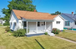 702 Jefferson Street, Rensselaer, Indiana, 2 Bedrooms Bedrooms, ,1 BathroomBathrooms,Residential,For Sale,Jefferson,NRA498392