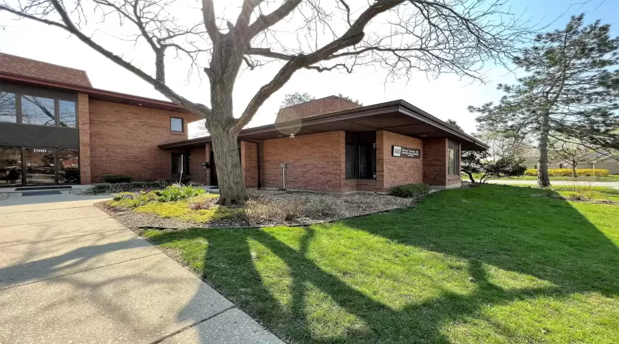 1600 Ravinia Place, Orland Park, Illinois 60462, ,Commercial Lease,For Rent,Ravinia,MRD12140295