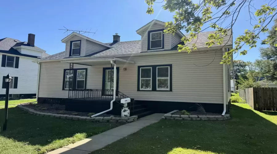 272 Fourth Street, Manteno, Illinois 60950, 4 Bedrooms Bedrooms, ,2 BathroomsBathrooms,Residential Lease,For Rent,Fourth,MRD12134524