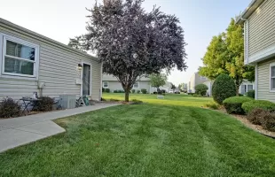 7948 164th Place, Tinley Park, Illinois 60477, 2 Bedrooms Bedrooms, ,2 BathroomsBathrooms,Residential,For Sale,164th,MRD12149164